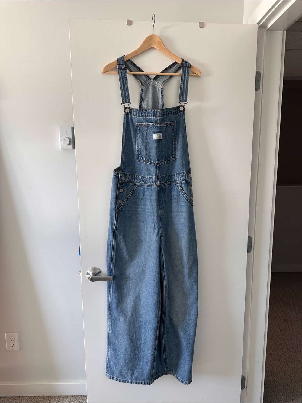 NWT Levi’s Classic Blue Denim Overalls for Women - Relaxed Fit L